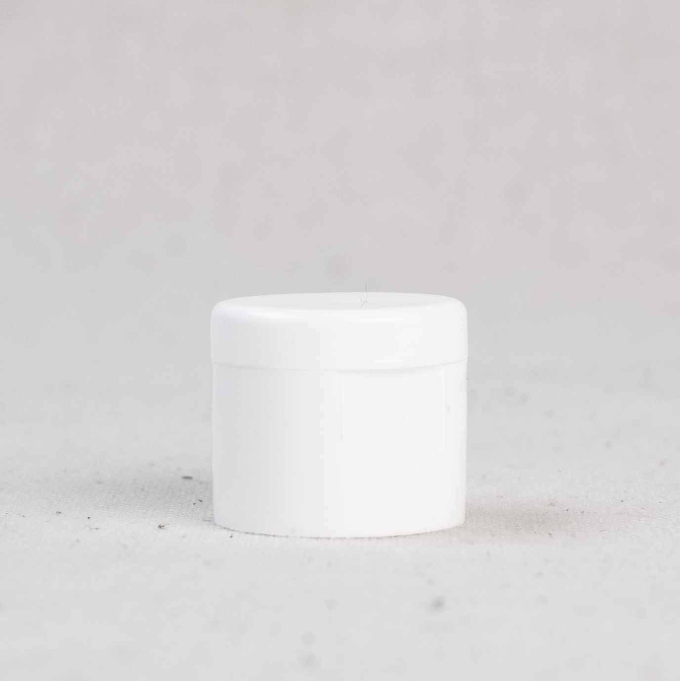 White Plastic 20/410 Ribbed Skirt Hinged Flip-Top Snap Cap